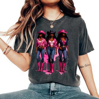 Pink Cowgirl Black Western Rodeo Boots Graphic Women's Oversized Comfort T-Shirt - Thegiftio UK