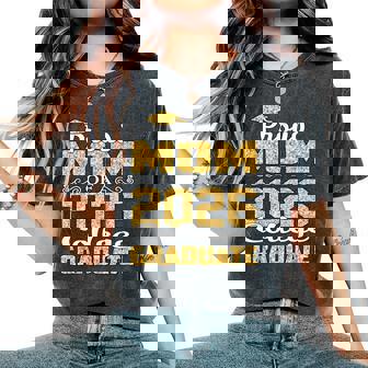 Proud Mom Of A 2026 College Graduate Graduation Women's Oversized Comfort T-Shirt - Thegiftio