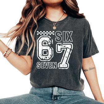 Retro Six Seven Numbers Clever Humor 6 7 Meme Womens Women's Oversized Comfort T-Shirt - Thegiftio UK