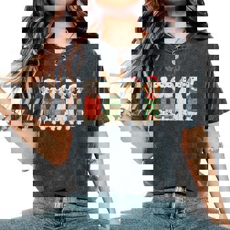 Santa Golden Retriever Christmas Golden Retriever Dog Mom Women's Oversized Comfort T-Shirt - Seseable