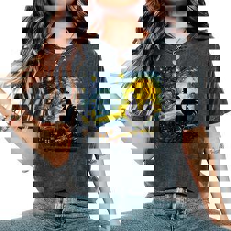 Starry Night Van Gogh Farmer Chicken Rooster Graphic Women's Oversized Comfort T-Shirt | Mazezy