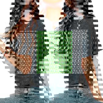 Two Cute Puffins From Iceland In Christmas Spirit Women's Oversized Comfort Colors T-Shirt | Mazezy