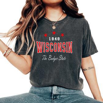 Vintage Wisconsin Throwback Classic Women's Oversized Comfort T-Shirt - Thegiftio