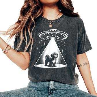 シーズー Mom Dad Dog Alien Ufo レディースオーバーサイズコンフォートTシャツ - Kawaiitshirt
