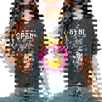 ソフトボール 女の子 名言 滴る アイスクリーム グラフィック ソフトボール ドリップ レディースオーバーサイズコンフォートTシャツ - Kawaiitshirt