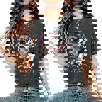 花とシャム猫、ヴィンテージ感、花柄シャム猫 レディースオーバーサイズコンフォートTシャツ - Kawaiitshirt