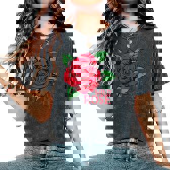 赤いバラとi'm A Wild Roseの花のデザイン レディースオーバーサイズコンフォートTシャツ - Kawaiitshirt