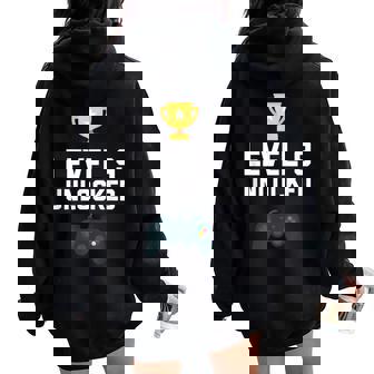 9歳 誕生日シャツ 男の子 女の子 ギフト 9歳 レベルアップ ゲーマー レディース オーバーサイズ パーカー バックプリント - Kawaiitshirt