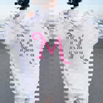 Lettre M Monogramme Initiale Écriture Rose Pour S Et Filles Sweat à capuche oversize pour femme avec imprimé dans le dos - Cadeauxyz