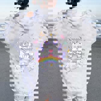 キッズ ユニコーンバタフライは、女の子向けの心と虹のアートを備えています レディース オーバーサイズ パーカー バックプリント - Kawaiitshirt