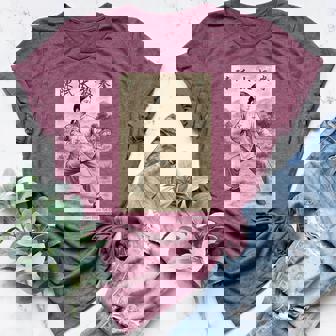 Chen Style Tai Chi Chinese Woman Pose In Countryside Women's Heather T-Shirt | Mazezy