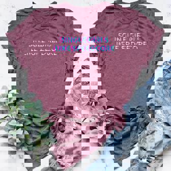 Single Girls Like Speedcore Music Women's Heather T-Shirt | Mazezy