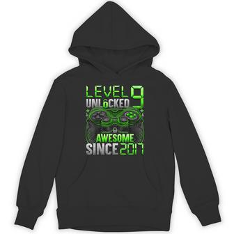 Level 9 Unlocked 9 Year Old For Boys 9Th Birthday Boy Hoodie - Thegiftio UK