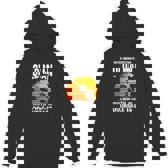 コントラバスの老人を過小評価しないでください パーカー - Kawaiitshirt