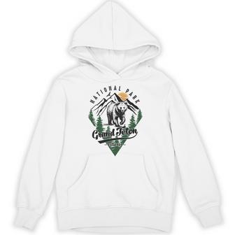 Hiking Grand Teton National Park Grizzly Bear Wyoming Tank Top Unisex Hoodie | Mazezy