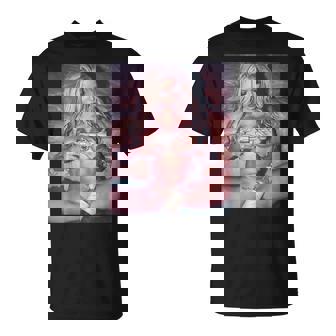 Hot Girl On ピストルを持つ少女 Tシャツ - Kawaiitshirt