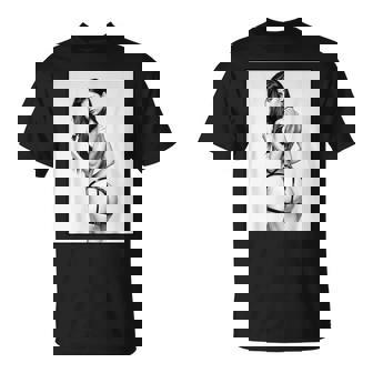 Hot Girl On 男性用 セクシー ブルネット ピンナップガール B&W Tシャツ - Kawaiitshirt