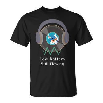 Low Batterytill Flowing 錦鯉 音楽 ヘッドホン 和風 低電力 共感 デザイン Tシャツ - Kawaiitshirt