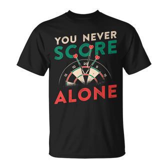 You Nevercore Alone Jeu De Fléchettes Lancer Dart Fan T-Shirt - Cadeauxyz