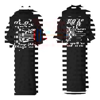 Relax The Bass Player Is Here Bass Guitar Musician Guitarist T-Shirt | Mazezy