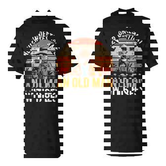 Never Underestimate An Old Man Wit His Bees T-Shirt | Mazezy
