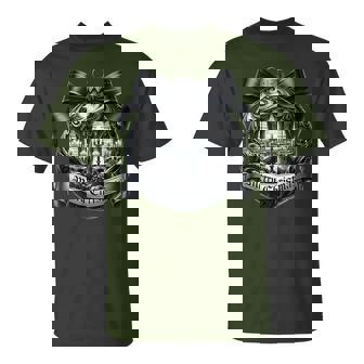 Black And White Gothic Accessories Goth Mom Merry Christmas T-Shirt - Seseable