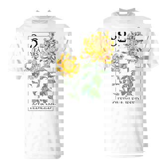 82 Years Loved And Blessed 花柄 フラワースタンプ 82歳の誕生日 Tシャツ - Kawaiitshirt