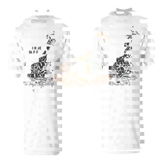 Giraffe キリン イラスト おしゃれ かっこいい キリンの絵 リアル 熱帯の花 野生生物 キリン好き Tシャツ - Kawaiitshirt