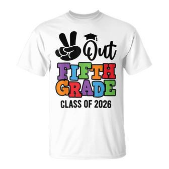 Peace Out 5Th Grade 2026 Fifth Grade Grad Elementary School T-Shirt - Thegiftio UK