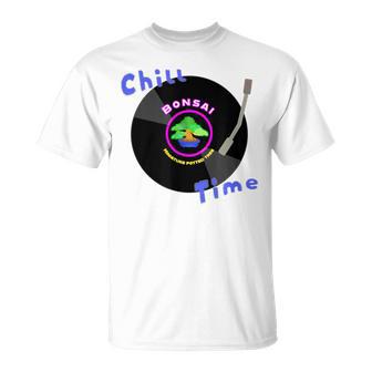盆栽×レコード 静かに過ごすチル時間デザイン Tシャツ - Kawaiitshirt