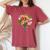 美しいユリの春の花 フローラルプリント ガーデニング レディースオーバーサイズコンフォートTシャツ Crimson