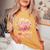 60歳 1966年5月 花柄 60歳 誕生日 男性 女性 レディースオーバーサイズコンフォートTシャツ Mustard