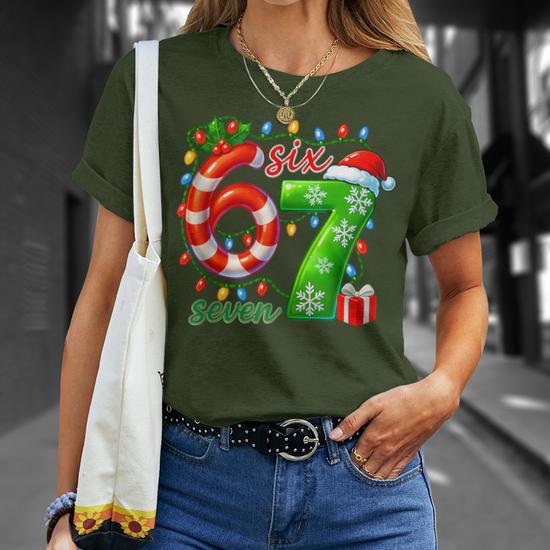 Number 67 Meme Retro Santa 6 7 Holiday Six Seven Christmas T-Shirt