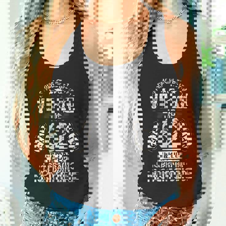 1961年生まれの男性の面白い62歳の誕生日 第62章 タンクトップ