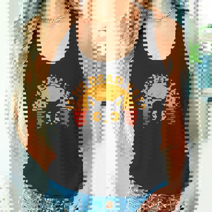 Is-He-Vintage-Dead-Yet 猫 タンクトップ