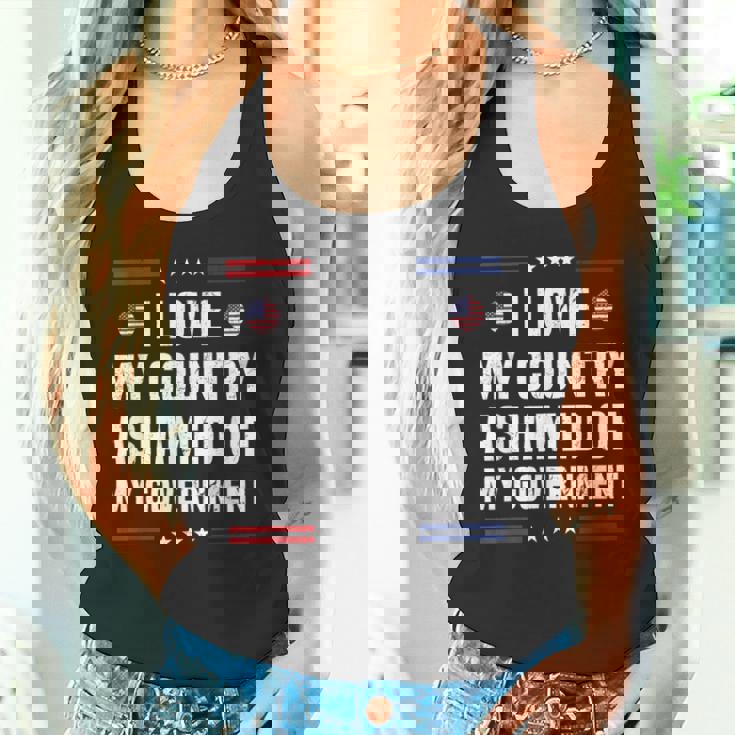 I Love My Country Ashamed Of My Government Usa 愛国的 タンクトップ