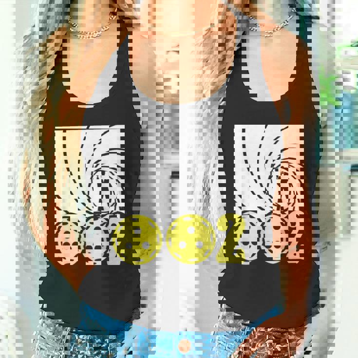 Pickleball 002 スパイパロディ 面白いピックルボールパドルプレーヤー タンクトップ