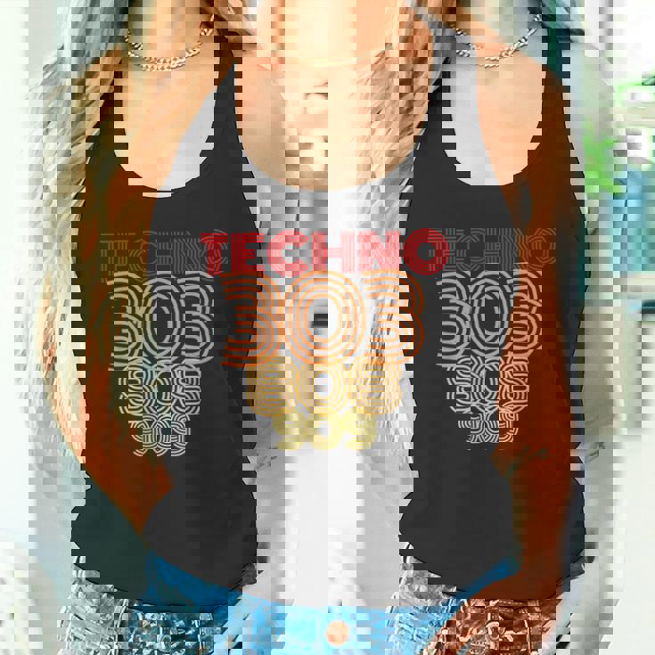 Synthesizer Techno 303 808 909 For Fans Of Analogueounds タンクトップ