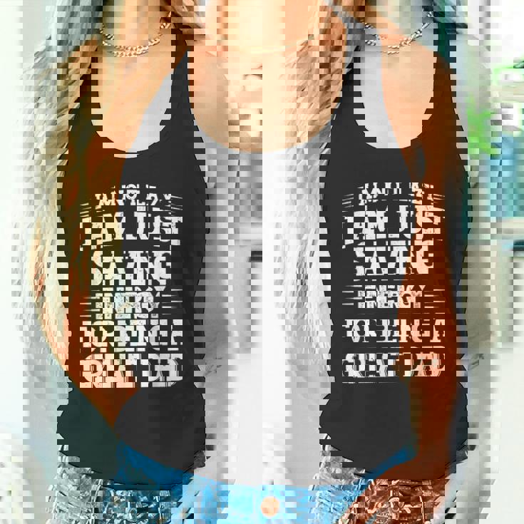 おかしな父の日「I Am Not Lazy I Am Justaving Energy」 タンクトップ