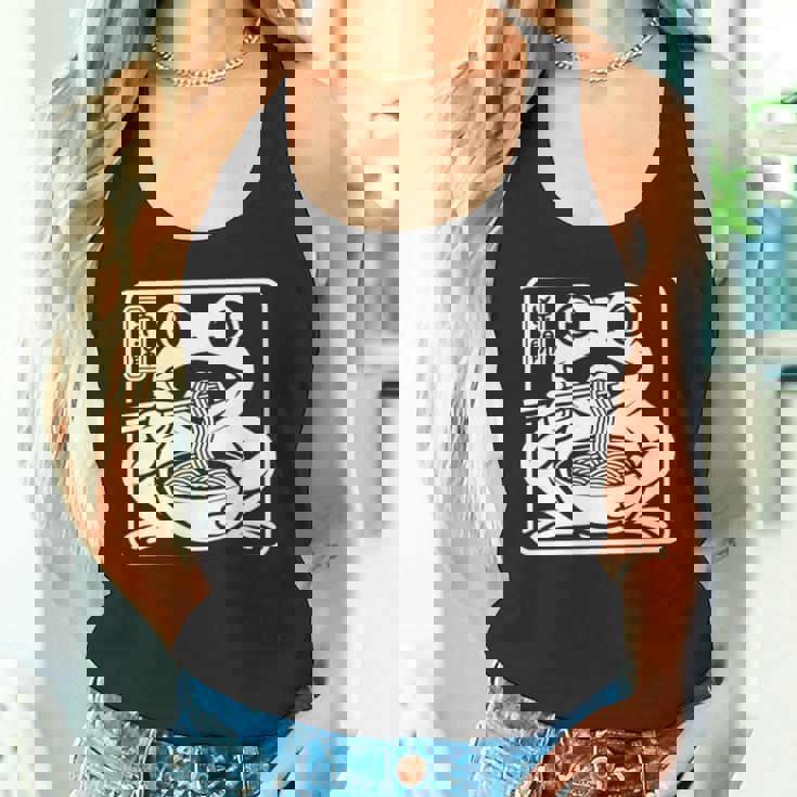 おもしろい 不機嫌そうなカエル ラーメン かわいい 水墨画 日本語 長袖tシャツ タンクトップ