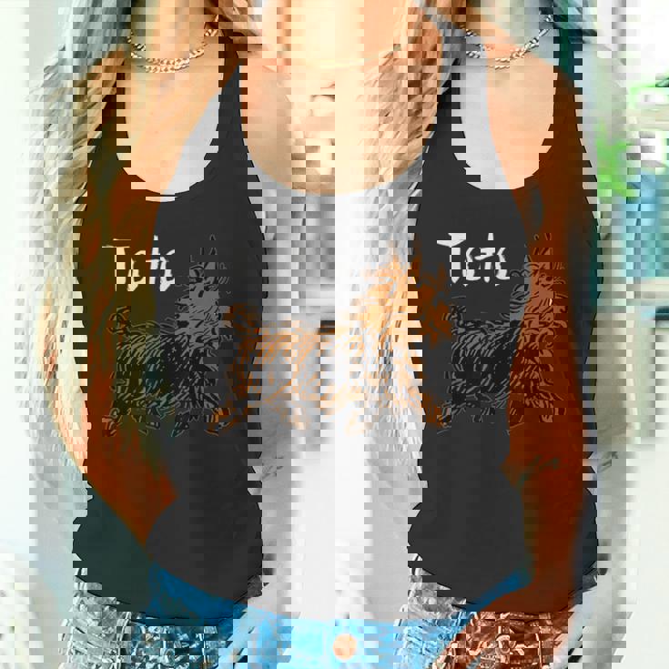 オズの魔法使いドッグシャツ アート-ドロシーの犬 Tototrutting タンクトップ