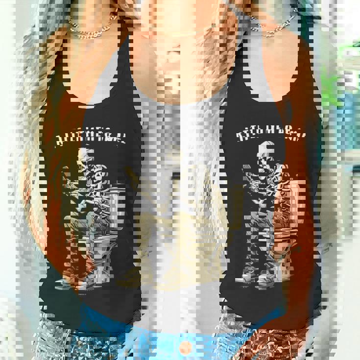 スマートフォン付きトイレのスケルトン ゴシックユーモア タンクトップ