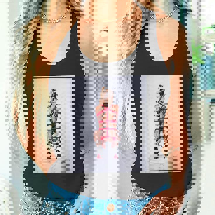 セクシーガールグラフィックtシャツ シバリロープのセクシーなピンナップガール タンクトップ