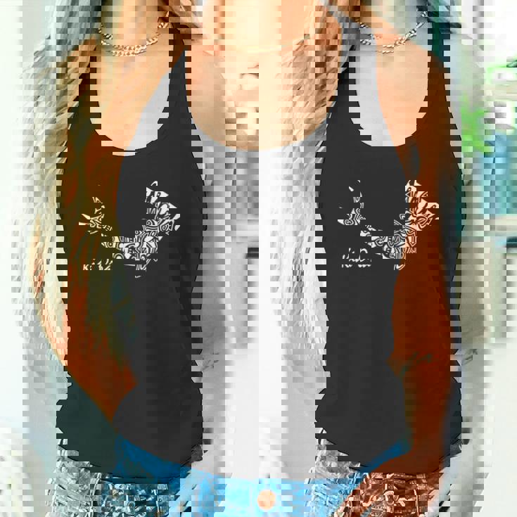 ニュージーランドのシンボル ハカマオリ族のハンマーヘッドシャーク。 タンクトップ