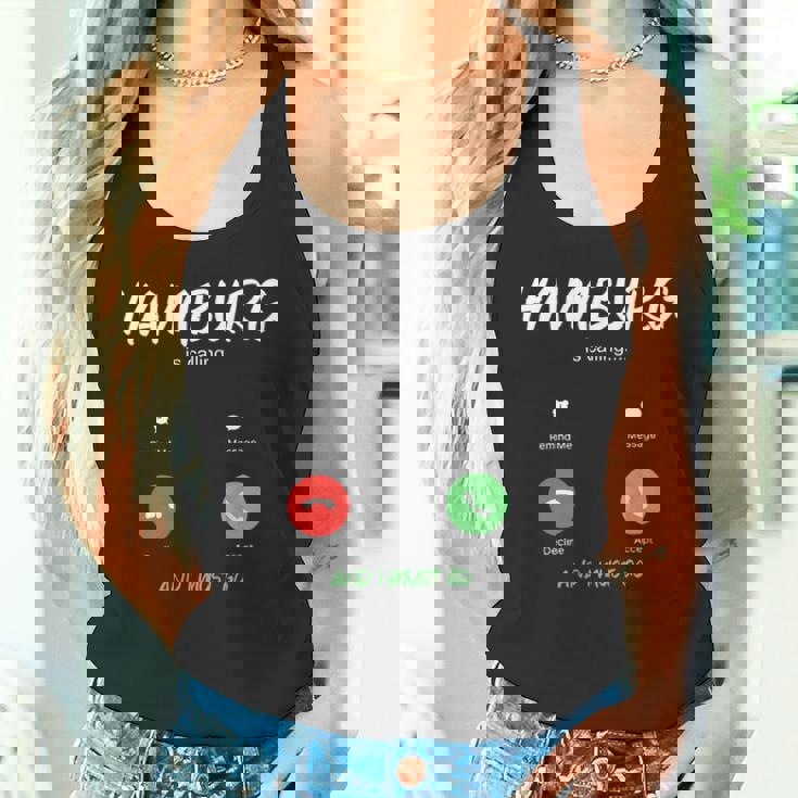 ハンブルクが呼んでいて、私はドイツ旅行に行かなければならない 長袖tシャツ タンクトップ