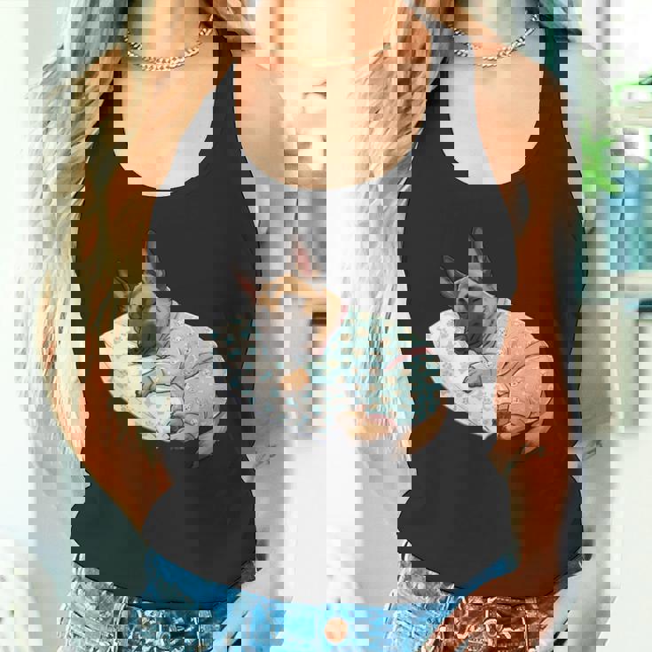 パジャマで寝ているかわいいベルギーのマリノア犬就寝アート 長袖tシャツ タンクトップ