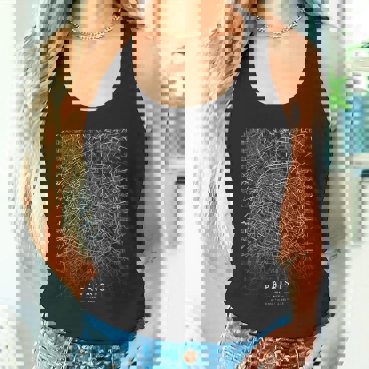 パリ フランス 面白い 街 コーディネート スカイライン 街 地図 タンクトップ