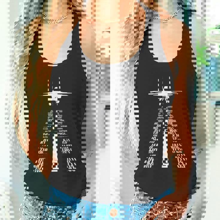 フライング F-15 イーグルパイロットランディング発音アルファベットランウェイ F15 タンクトップ