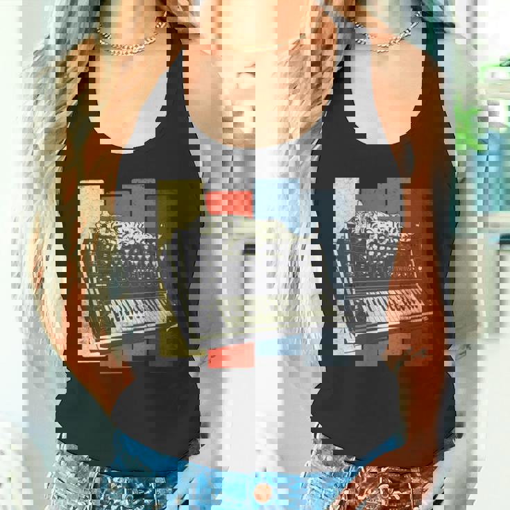 モジュラー シンセサイザー キーボード テクノ ビンテージ アナログ 猫 長袖tシャツ タンクトップ