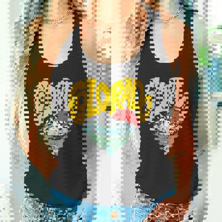 レトロ コロラド州 アウトドア 自然 恋人 ハート 山脈 グラフィック タンクトップ